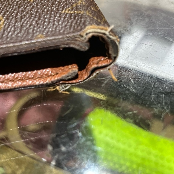 VINTAGE 90’s LOUIS VUITTON Monogram wallet. - Picture 13 of 13